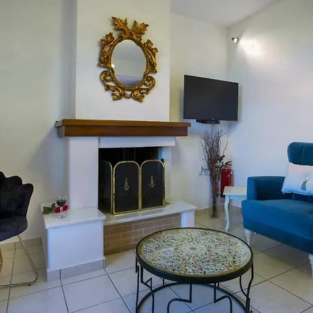 Mare E Monti 빌라 Almiros Beach