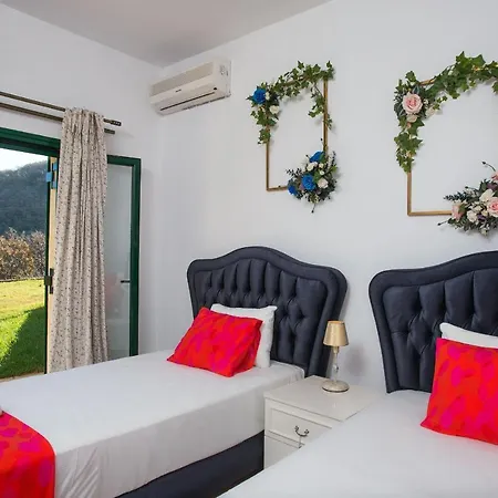 Mare E Monti Almiros Beach