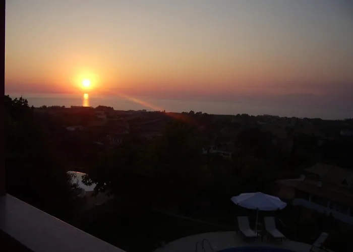 Mare E Monti Παραλία Αλμυρού