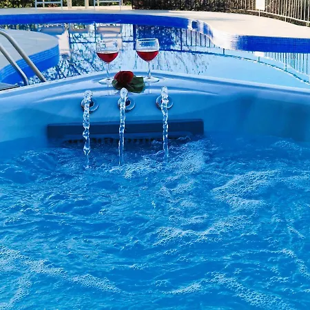 Mare E Monti فيلة